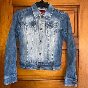 11/12 H&M girls blue washed Jean jacket! Teen